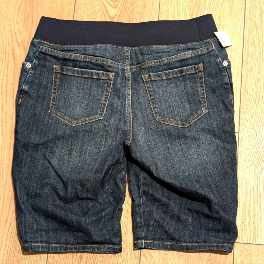 NEW LIZ LANGE Maternity S Small Shorts Dark Denim Jean BERMUDA Underbelly NWT - Picture 4 of 4